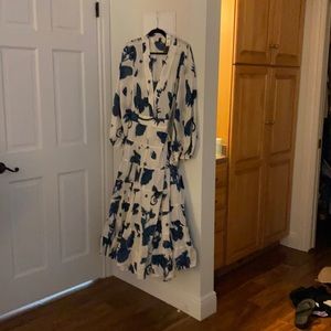 Banana Republic Balloon Sleeve Dress